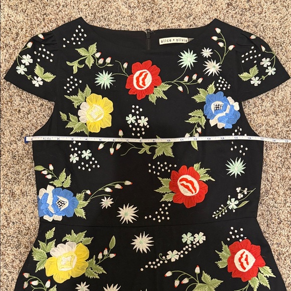 Alice & Olivia Floral Embroidered Dress - Picture 4 of 6